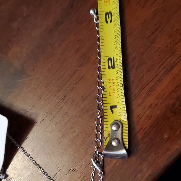 Openwork set earrings & necklace - Picture 9 of 9